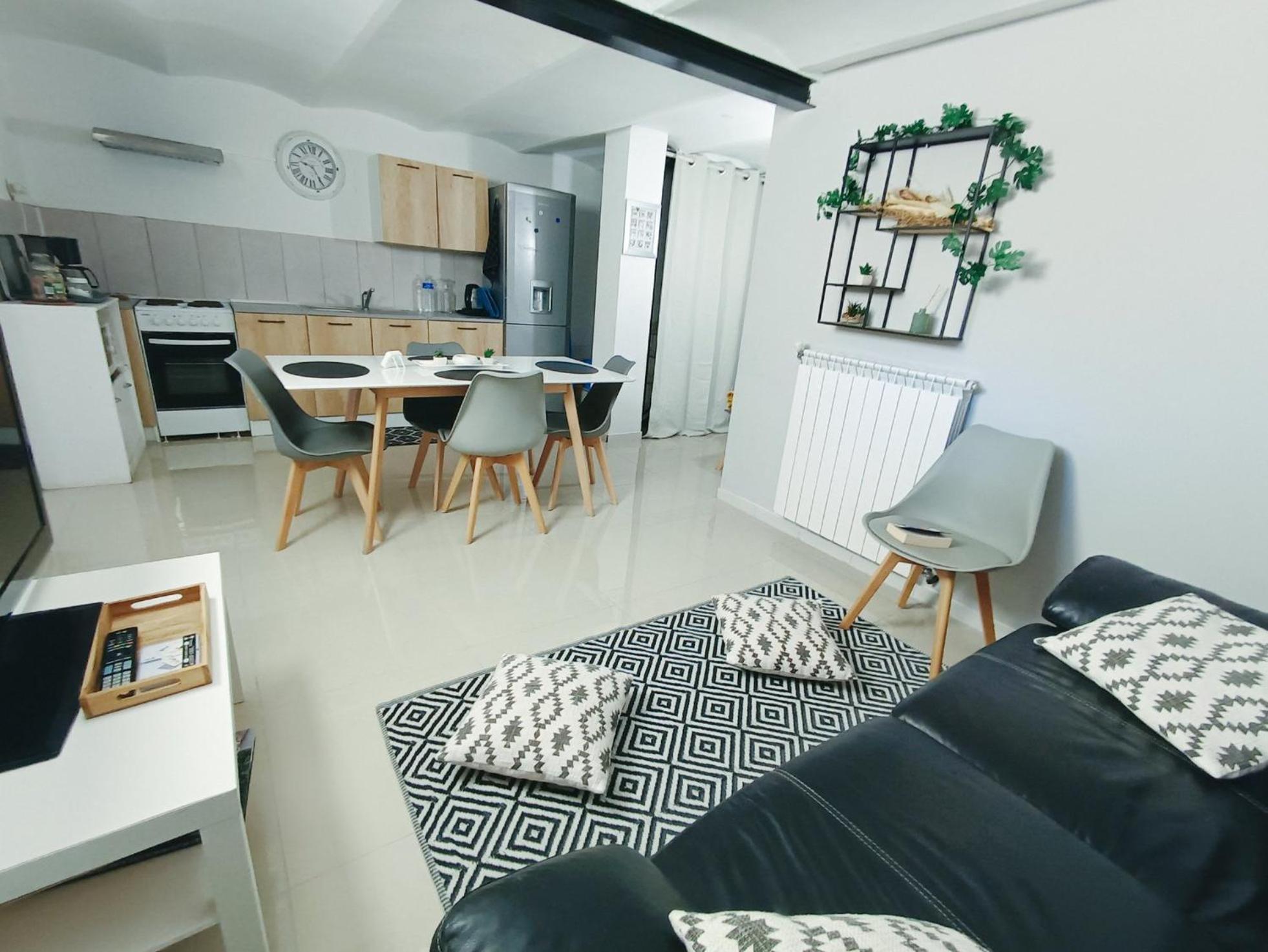 Villa 3 Appartements Entiers Avec Piscine Et Jaccuzi Et Parking Марсель Екстер'єр фото